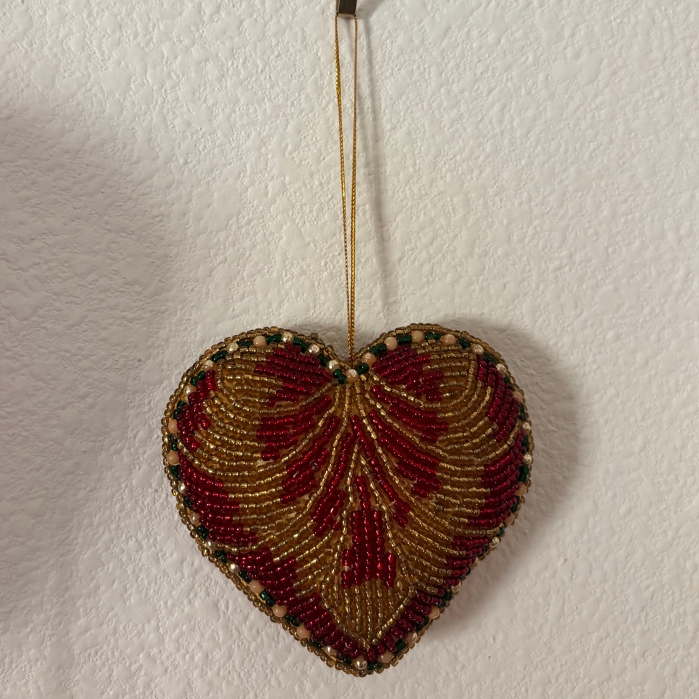❤️ Beaded Heart Ornament in Gold & Red ❤️